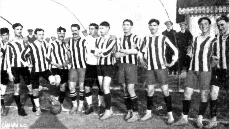Moda Fútbol Retro: Estilo y Nostalgia