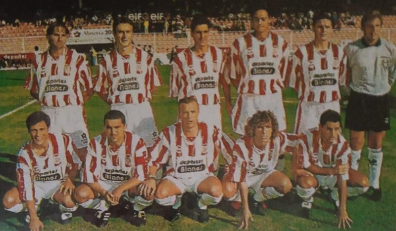 Moda Fútbol Retro: Estilo y Nostalgia