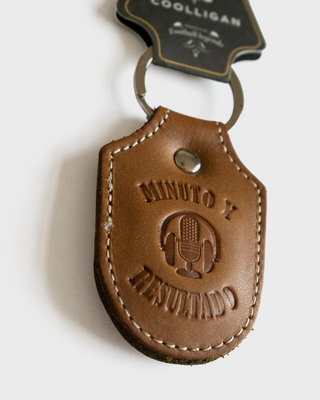 MINUTO Y RESULTADO BROWN - Retro Football Keychain